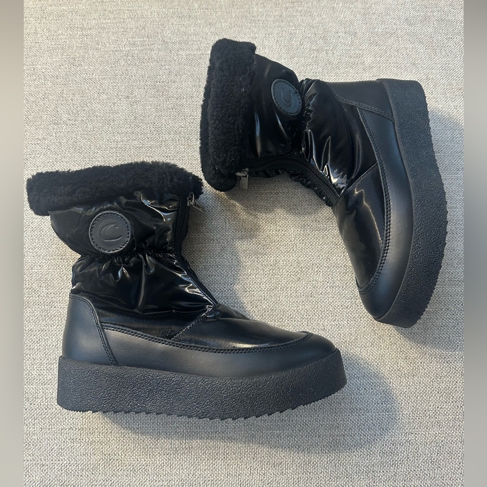 La Canadienne Eileen Shearling Lined Boots